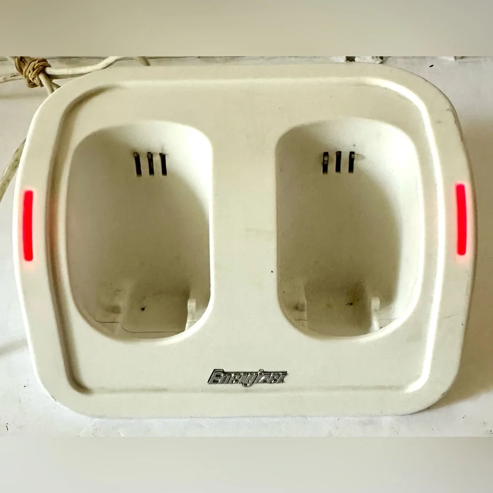 ENERGIZER 2X Charger System for Nintendo Wii Remote PL-7522 Double Charging Dock
